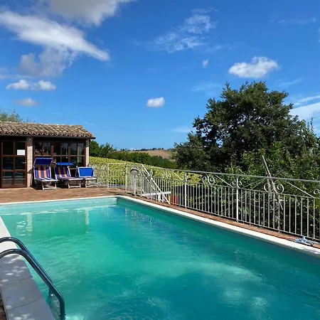 Apartamento Marche - In Casale